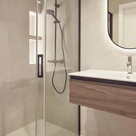 The Collection - Garibai Appartement