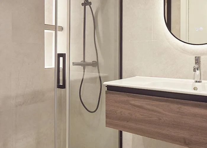 The Collection - Garibai Apartman